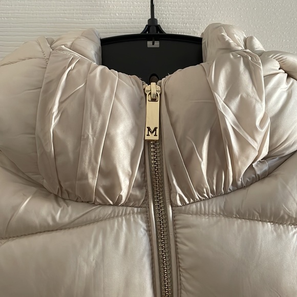 Quilted Jacket - Picture 6 of 11